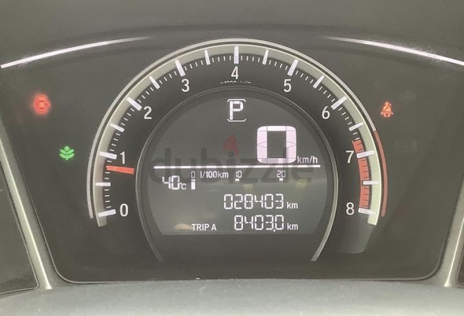 honda-civic-2018-gcc-brand-new-condition-20000-km-big-2