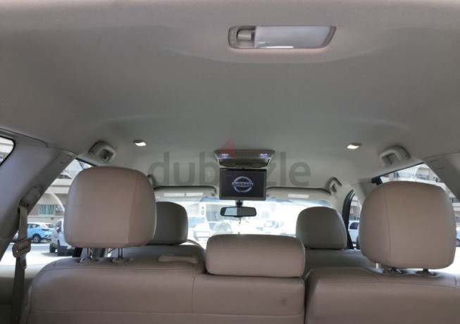 nissan-pathfinder-gcc-2015-sv-limited-edition-with-free-service-contract-upto-150000km-big-4