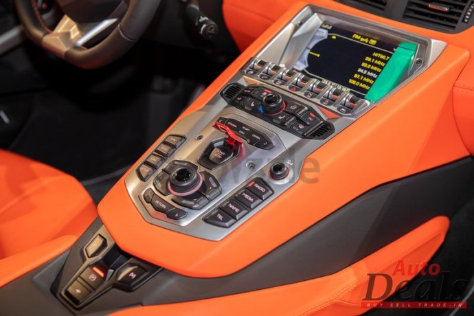 lamborghini-aventador-s-2018-gcc-under-warranty-big-7