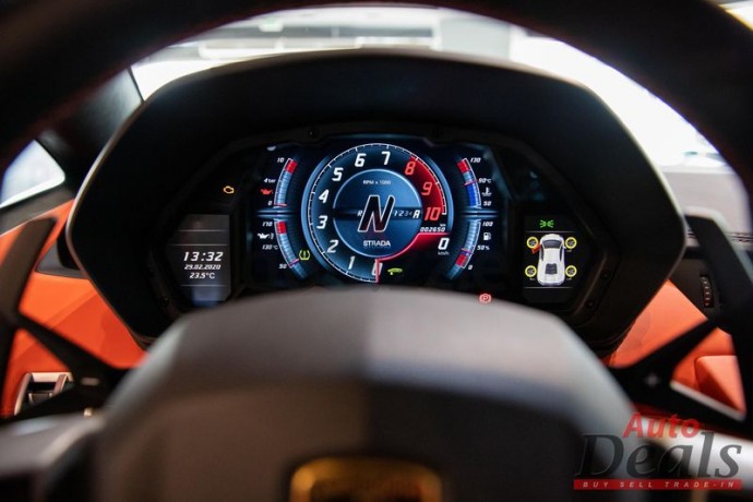 lamborghini-aventador-s-2018-gcc-under-warranty-big-3