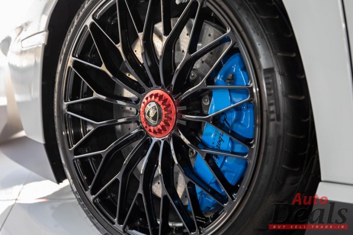lamborghini-aventador-sv-sensonum-2016-eu-lp-750-4-big-13
