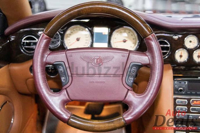 bentley-azure-2009-gcc-convertible-big-8