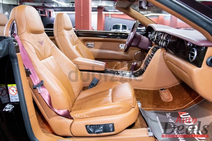 bentley-azure-2009-gcc-convertible-big-3