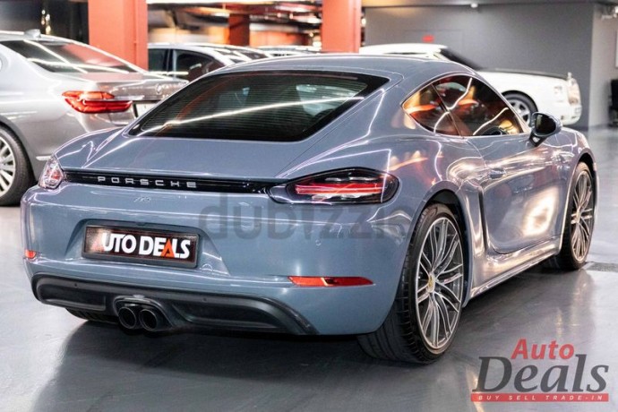 porsche-cayman-718-2018-gcc-under-warranty-big-10