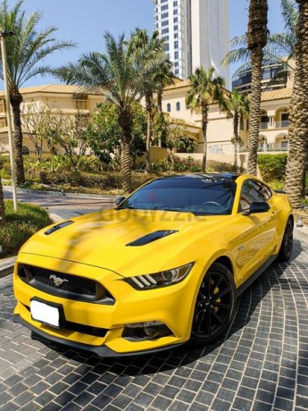 ford-mustang-gt-premier-50-v8-big-3