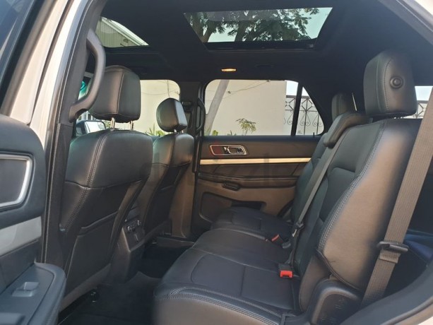 2017-ford-explorer-full-option-4wd-gcc-under-al-tayer-warranty-panoramicnavigation-are-there-big-2