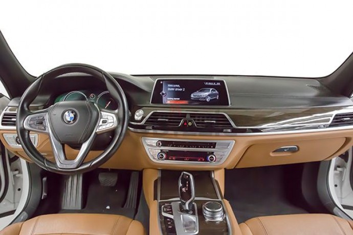bmw-7-series-730li-exclusiveref-no48650-big-2