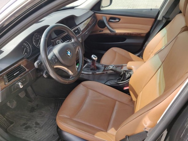 2011-335i-manual-big-4