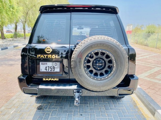2018-nissan-patrol-safari-vtc-4800-big-6