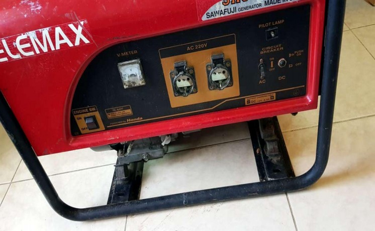mold-khrba-generator-6500ex-big-1
