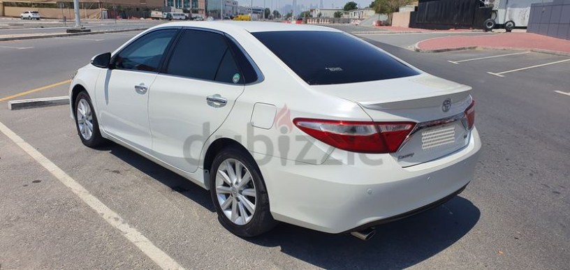 toyota-camry-se-gcc-well-maintained-vehicle-for-urgent-sale-big-0