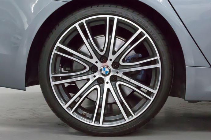 bmw-5-series-540i-m-sportref-no53721-big-0