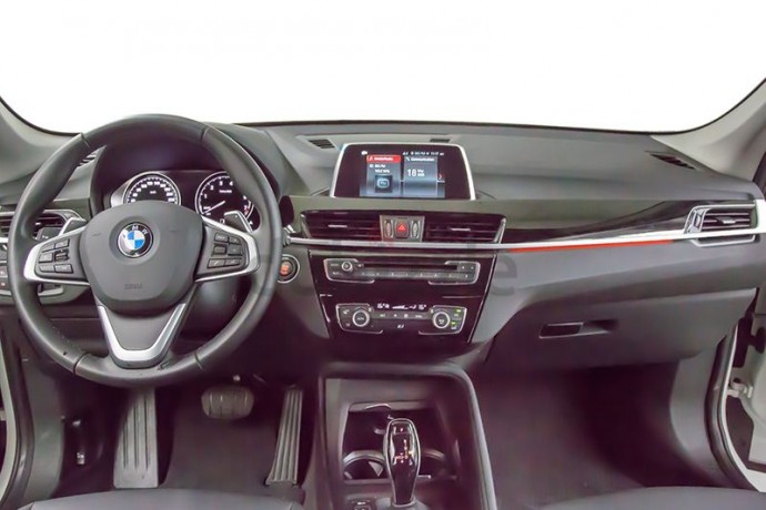 bmw-x1-sdrive-20i-exclusive-big-2