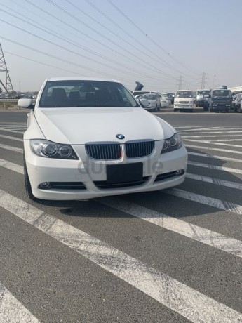 bmw330i-model-2007-with-sport-edition-big-17