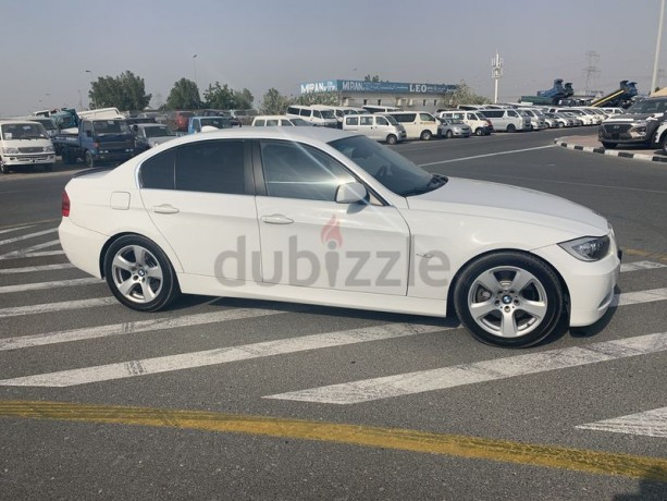 bmw330i-model-2007-with-sport-edition-big-12