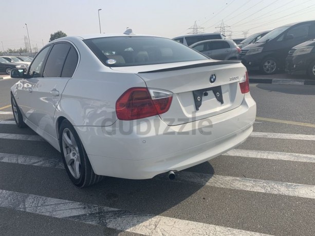 bmw330i-model-2007-with-sport-edition-big-8