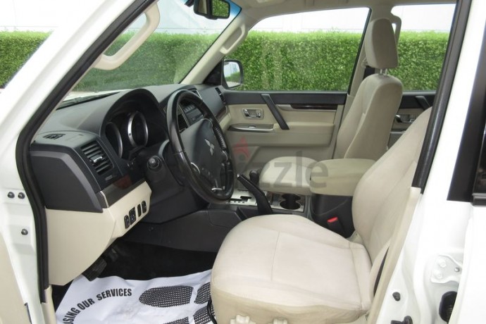 pajero-2015-mid-option-for-sale-100-bank-facility-no-any-first-payment-required-show-phone-number-big-2