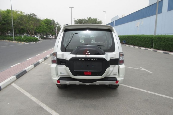 pajero-2015-mid-option-for-sale-100-bank-facility-no-any-first-payment-required-show-phone-number-big-1