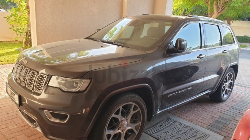 jeep-grand-cherokee-overland-2019-big-5