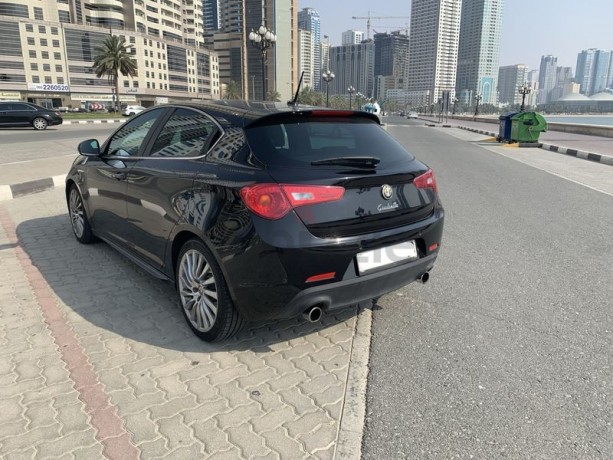 alfa-romeo-giulietta-quadrifoglio-verde-for-sale-big-5