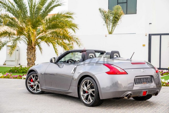 aed-1253-per-month-0-dp-nissan-370z-convertible-low-mileage-big-11