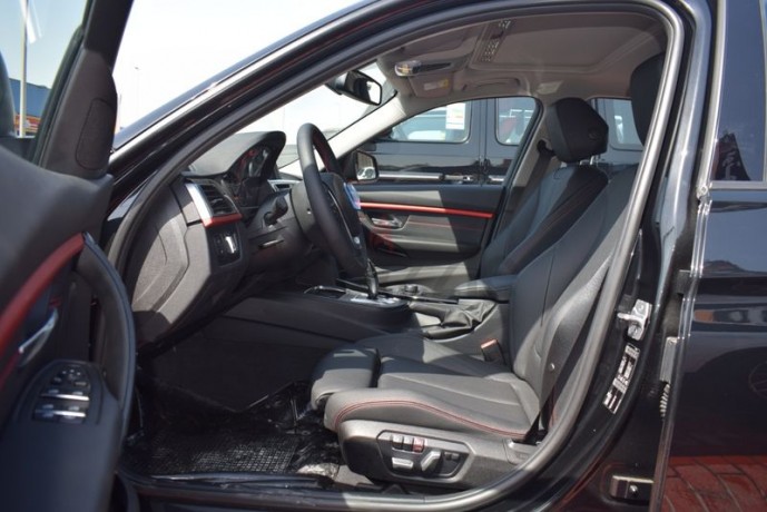 bmw-318-i-sport-2018-gcc-2-year-warranty-with-open-km-big-3