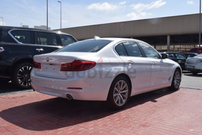 bmw-520-i-2019-under-warranty-2019-gcc-big-15