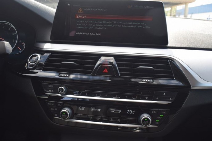 bmw-520-i-2019-under-warranty-2019-gcc-big-11