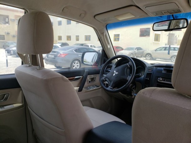 single-owner-showroom-bought-pajero-big-8