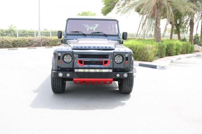 land-rover-defender-kahn-edition-2014-big-4