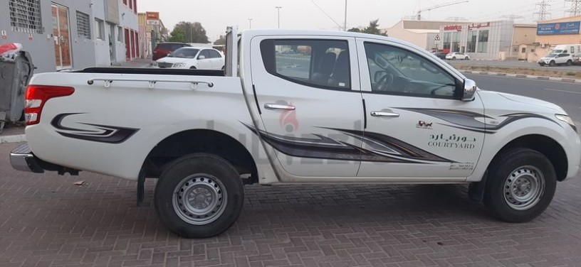 mitsubishi-l200-pickup-big-4