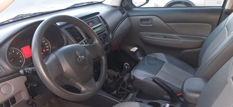 mitsubishi-l200-pickup-big-0
