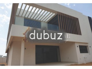 Corner 5 BR. Villa You Want to Stay Forever