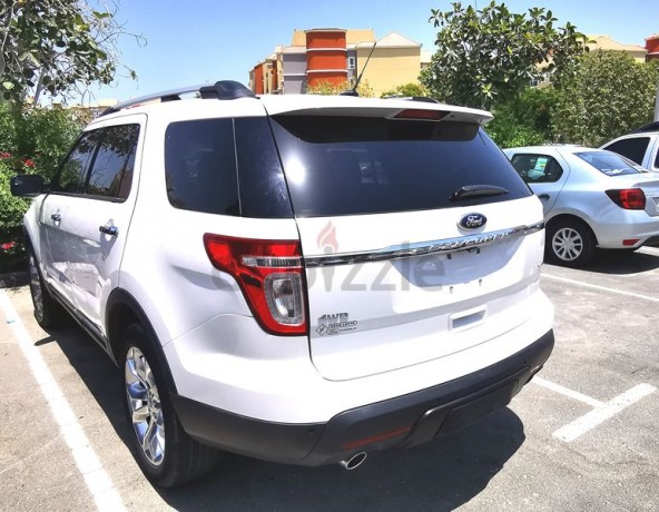 ford-explorer-xlt-2014-white-35l-v6-awd-7-seater-big-11