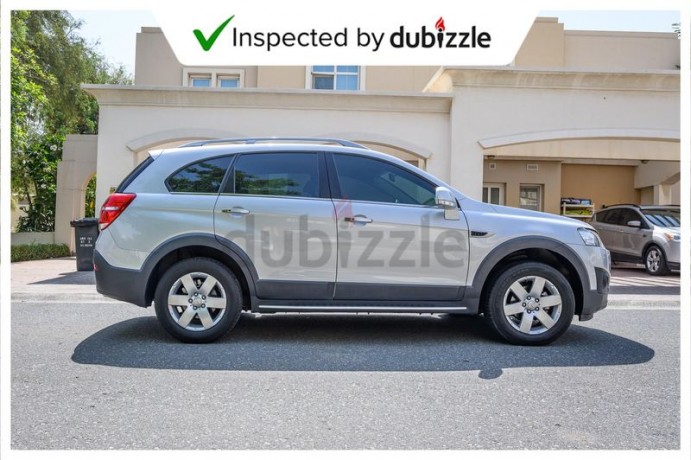 inspected-car-2015-chevrolet-captiva-lt-24l-full-chevrolet-service-history-7-seater-gcc-big-10