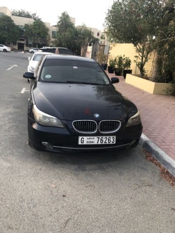 clean-lady-driven-525i-big-0