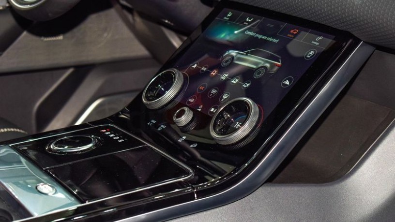 range-rover-velar-petrol-p300se-year-2020-big-5