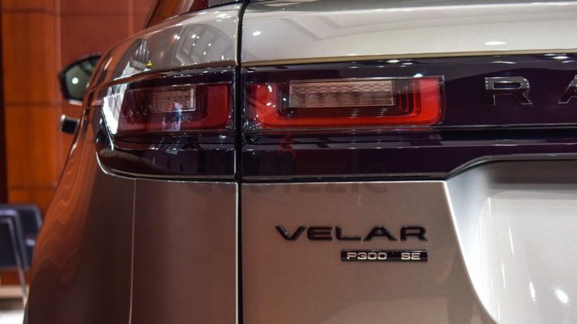 range-rover-velar-petrol-p300se-year-2020-big-2