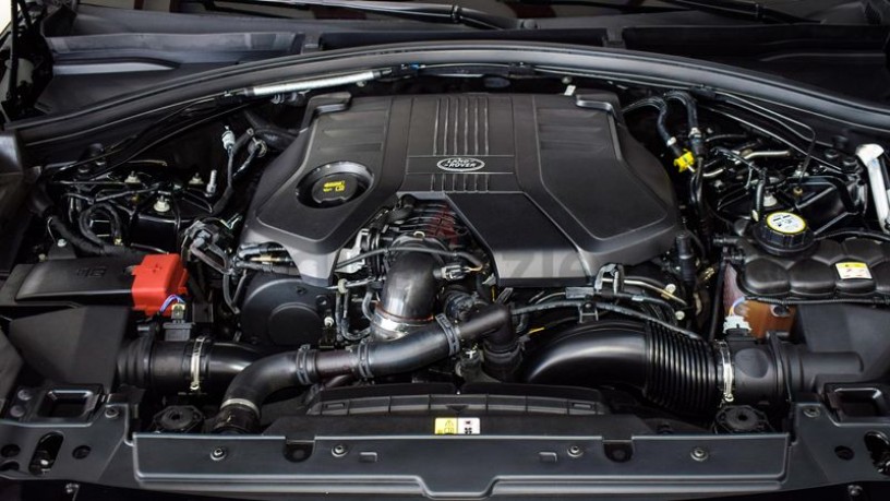range-rover-velar-diesel-year-2020-big-0