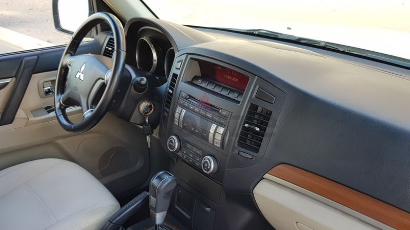 2009-4wd-7-seater-one-owner-lady-driven-big-0