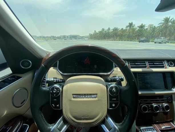 range-rover-vogue-suoercharged-v8-big-9