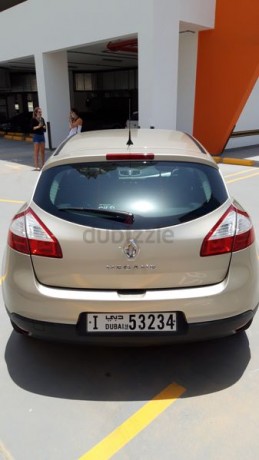 renault-megane-2011-big-3