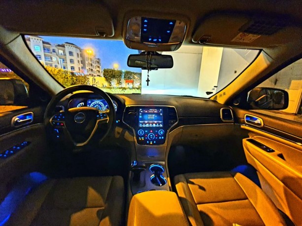 jeep-grand-cherokee-limited-big-3