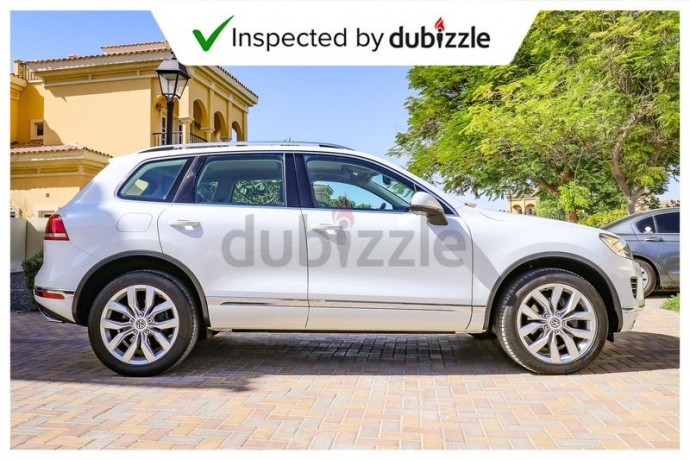 aed1638month-2016-volkswagen-touareg-36l-full-volkswagen-service-history-warranty-gcc-big-17