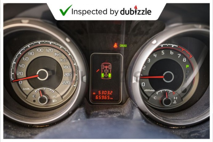 aed954month-2015-mitsubishi-pajero-38l-full-mitsubishi-service-history-gcc-specs-big-0