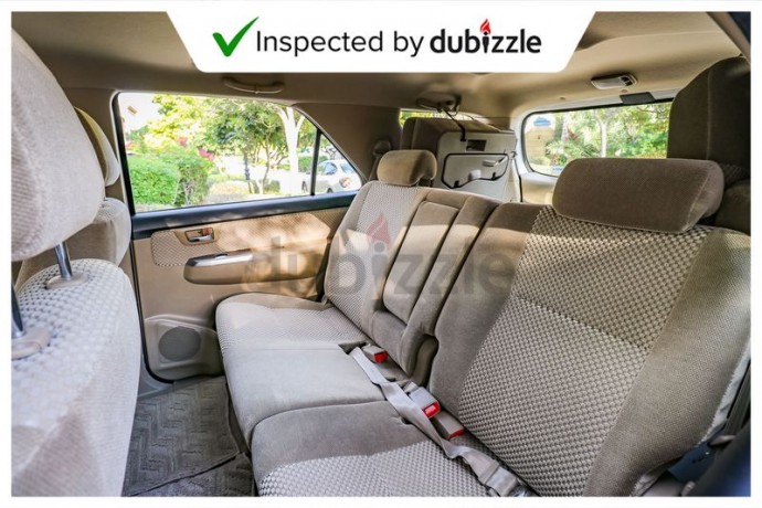 aed1144month-2015-toyota-fortuner-exr-27l-full-toyota-service-history-7-seater-gcc-specs-big-1