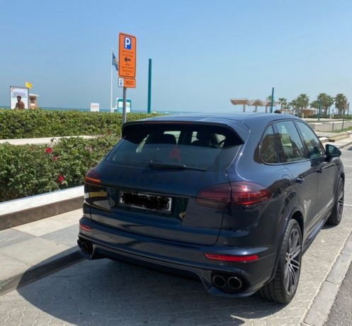 2016-gts-full-option-low-millage-full-service-history-big-6