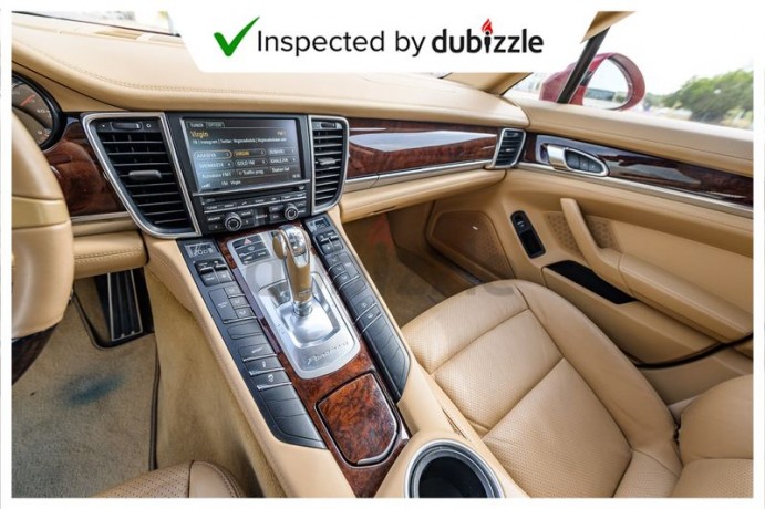 aed2268month-2014-porsche-panamera-30l-full-porsche-service-history-gcc-specs-big-5