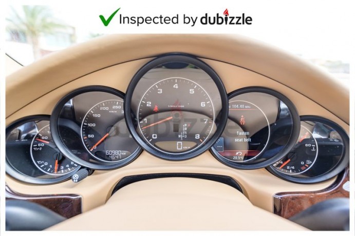 aed2268month-2014-porsche-panamera-30l-full-porsche-service-history-gcc-specs-big-0