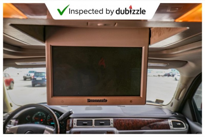 aed1410month-2014-gmc-yukon-denali-62l-full-service-history-8-seater-gcc-specs-big-6